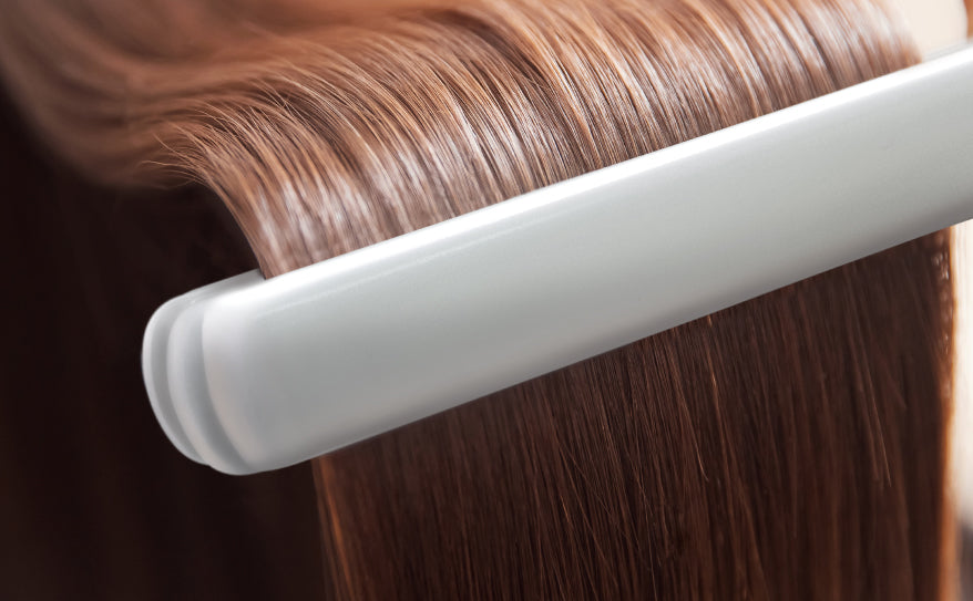 ヘアアイロンの使い方、本当に合ってる?カラー後は色落ちしない温度でヘアカラーをキープ