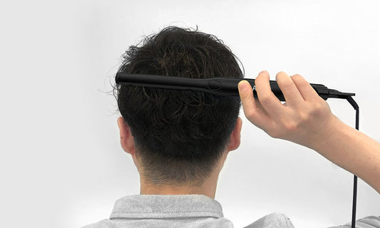 細くてロングなボディーで、後ろ髪のセルフセットも楽にできるアレティの定番ヘアアイロン i628BK