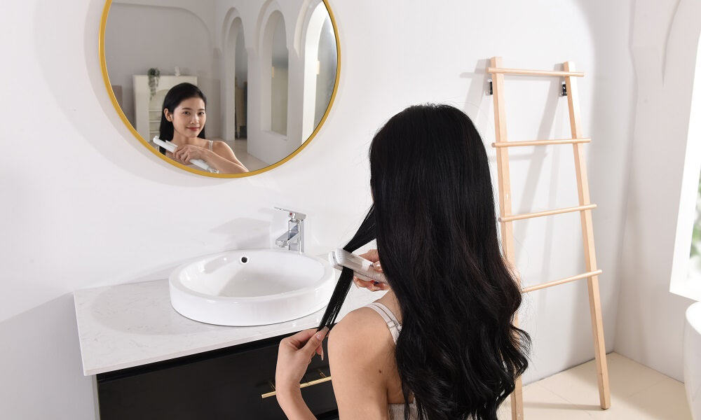 アレティでは、ヘアアイロンやドライヤー、美顔器など、毎日のセルフケアに取り入れたい美容家電を幅広く取り揃えています。