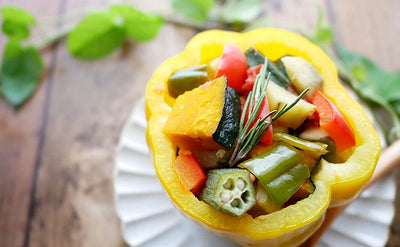 在夏季蔬菜中添加健康的3个简单食谱