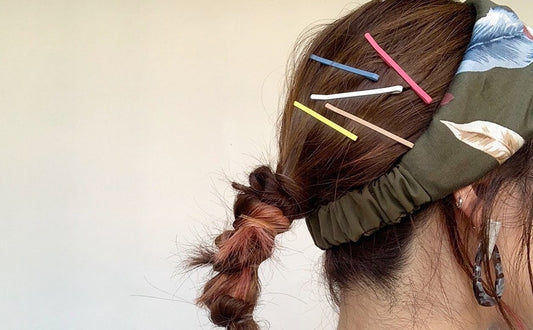 お泊まり・おうちデートに使えるヘアターバンを使ったヘアアレンジ特集｜お出かけのヘアアレンジにも！